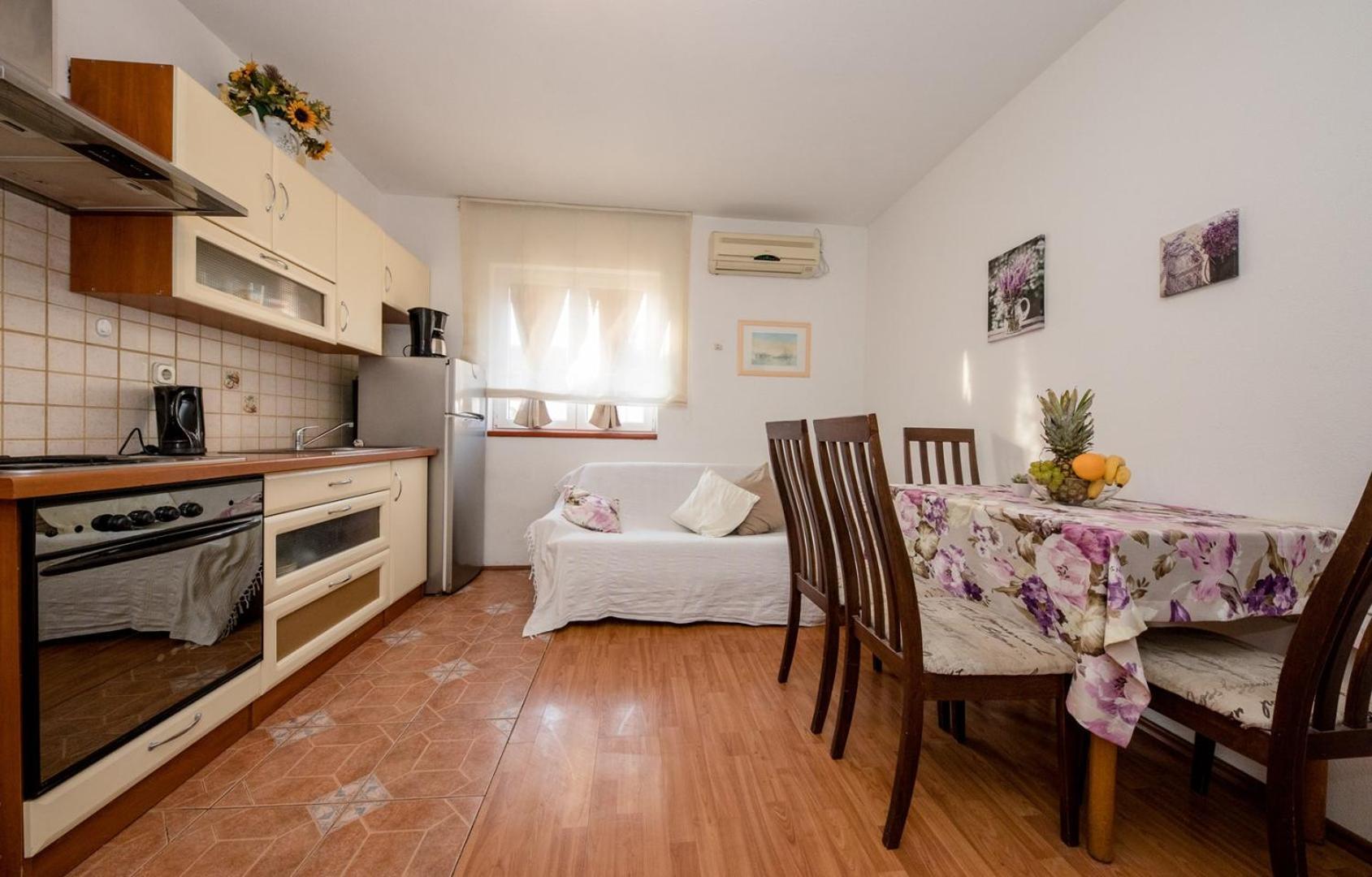 Apartments Vladimir 2836 Palit Room photo