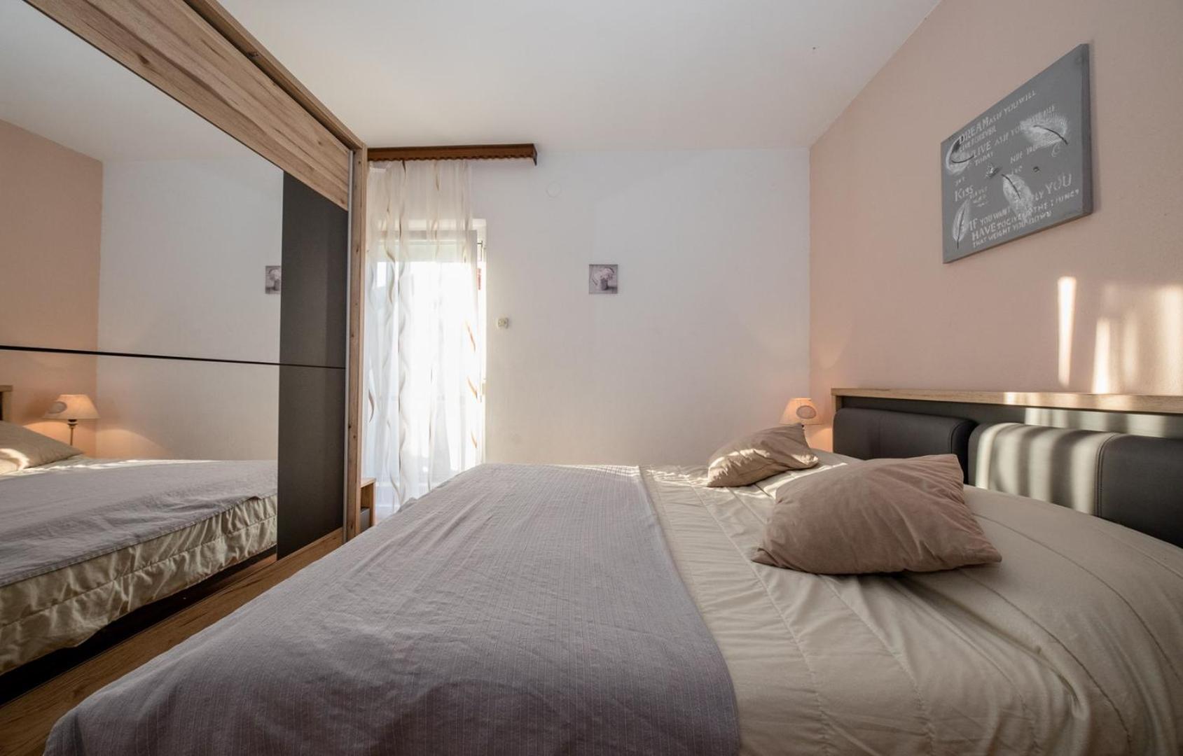 Apartments Vladimir 2836 Palit Room photo
